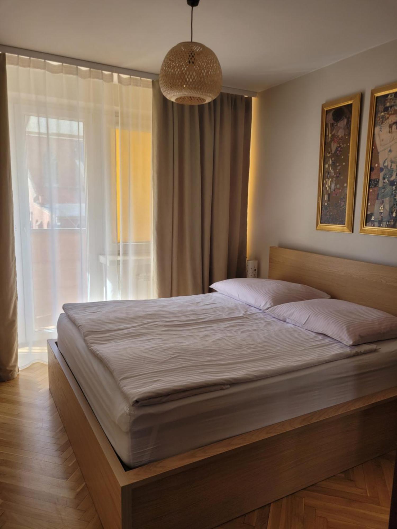 Apartament Przy Rynku Z Garazem - Wroclaw — Zdjęcia 2